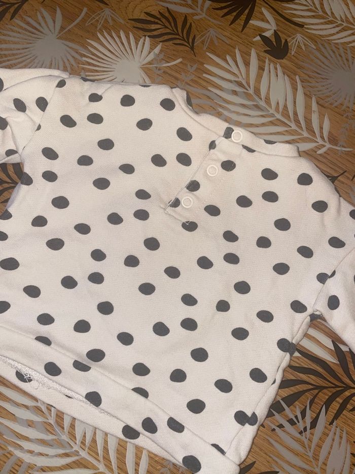 Pull blanc Minnie à pois noirs Disney bb 3 mois - photo numéro 2