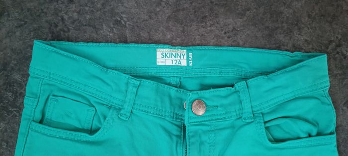 3 pantalons 12 ans - photo numéro 3