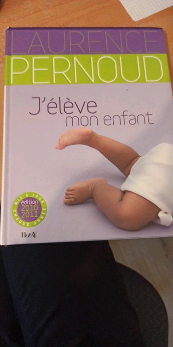 Livre j'élève mon enfant