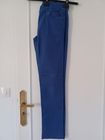 Jeans couleur bleu dur électrique bilook 14 ans