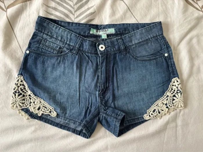 Short fille taille 16 ans