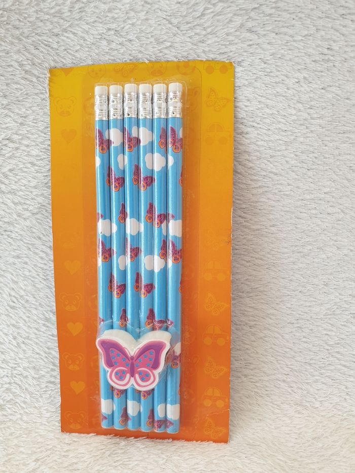 Lot de 6 crayons de mine et gomme neuf