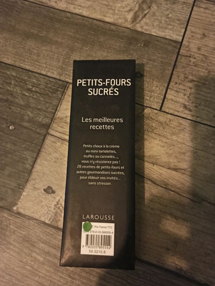 Livre petits fours sucrés. - photo numéro 2