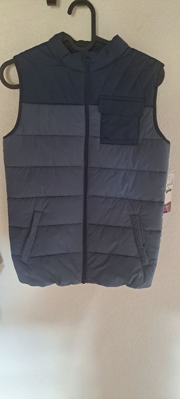 Manteau sans manche neuf