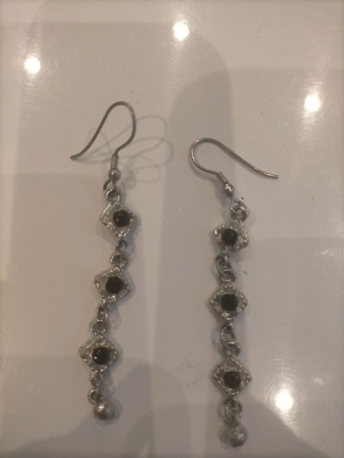 Boucles d'oreilles argenté et noire
