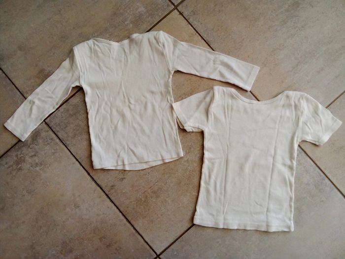 Maillots de corps blancs 4 ans - photo numéro 2