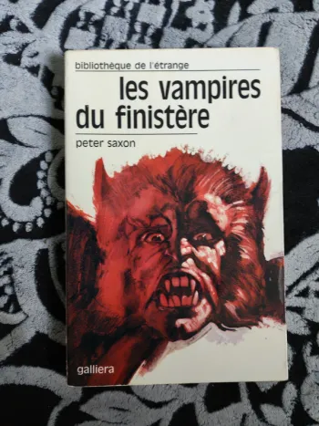 Les vampires du Finistère, Peter Saxon, Bibliothèque de l'étrange