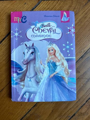 Livre barbie et le cheval magique