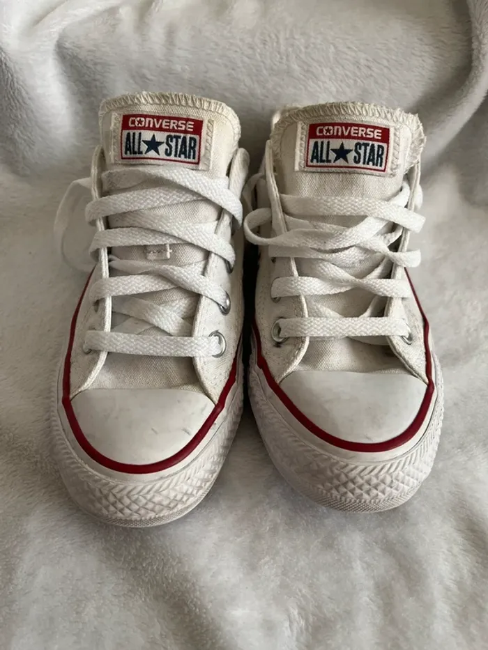 👟 Converse Chuck Taylor All Star basses – Blanches – Pointure 35