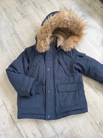 Manteau d’hiver bleu marine