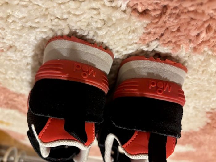 Mod8 baskets noires et rouge état neuf - photo numéro 3