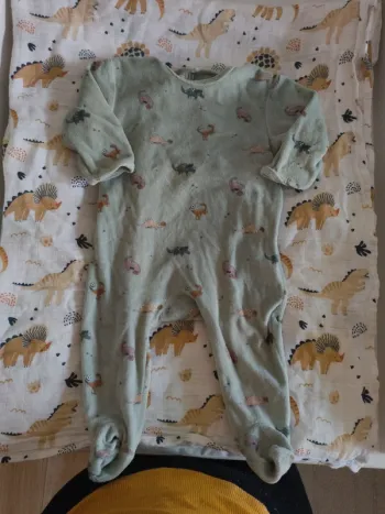 Pyjama velours 9 mois excellent état