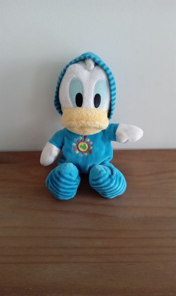 Peluche Disney Donald bébé en pyjama
