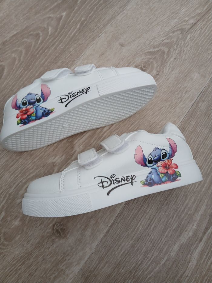 Baskets neuves Stitch petite fille - photo numéro 2