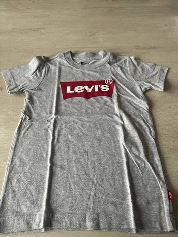 T-shirt gris garçon Lévis authentique 6ans très bon état