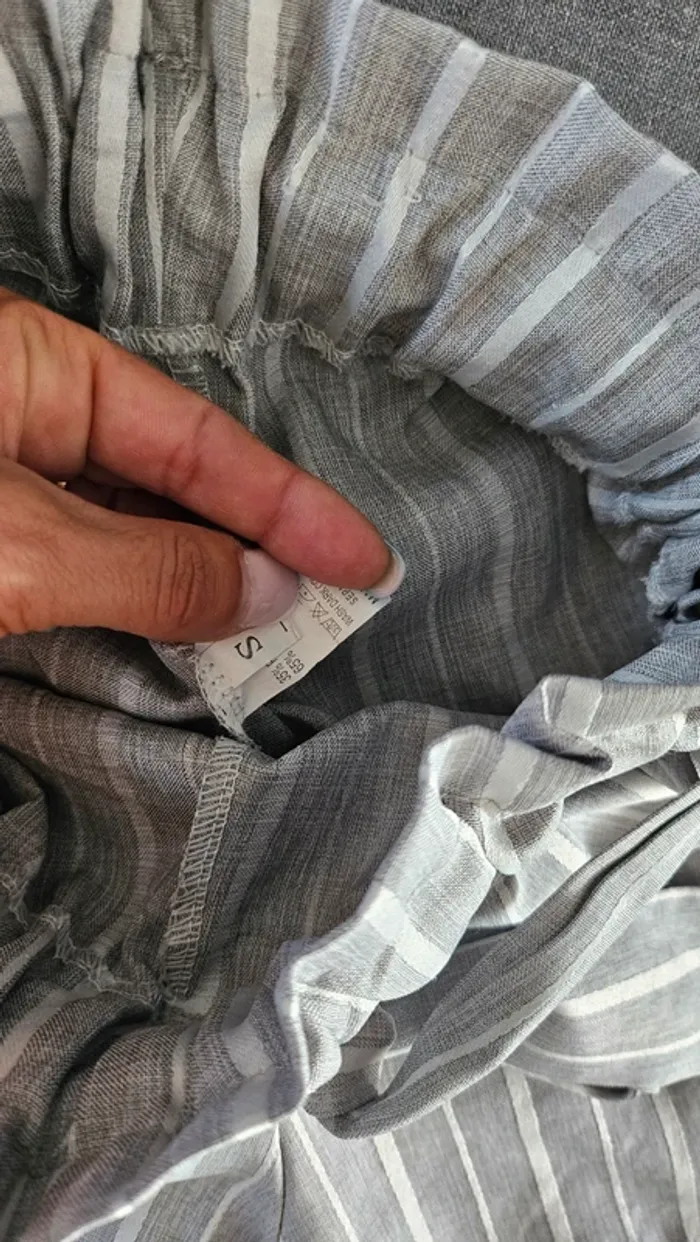 Short gris - photo numéro 4