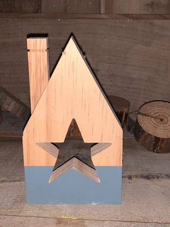 Figurine maison en bois Maison du monde  Étoile au centre En bois  Marron gris