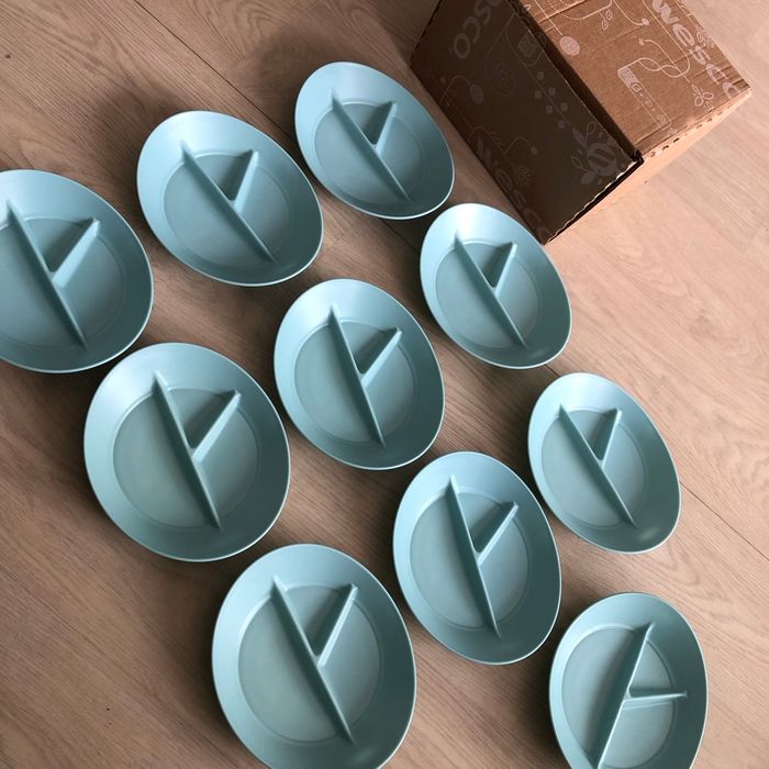 10 assiettes wesco à compartiments