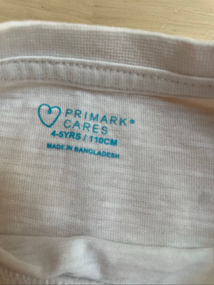 Tee-shirt taille 4/5 ans - photo numéro 3