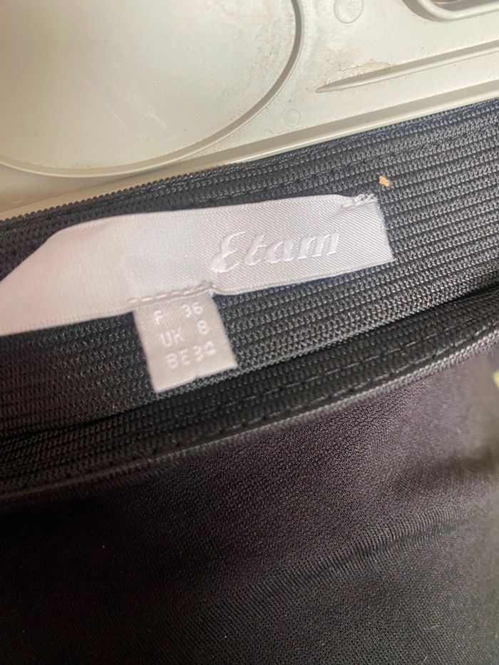 Jupe courte - photo numéro 5