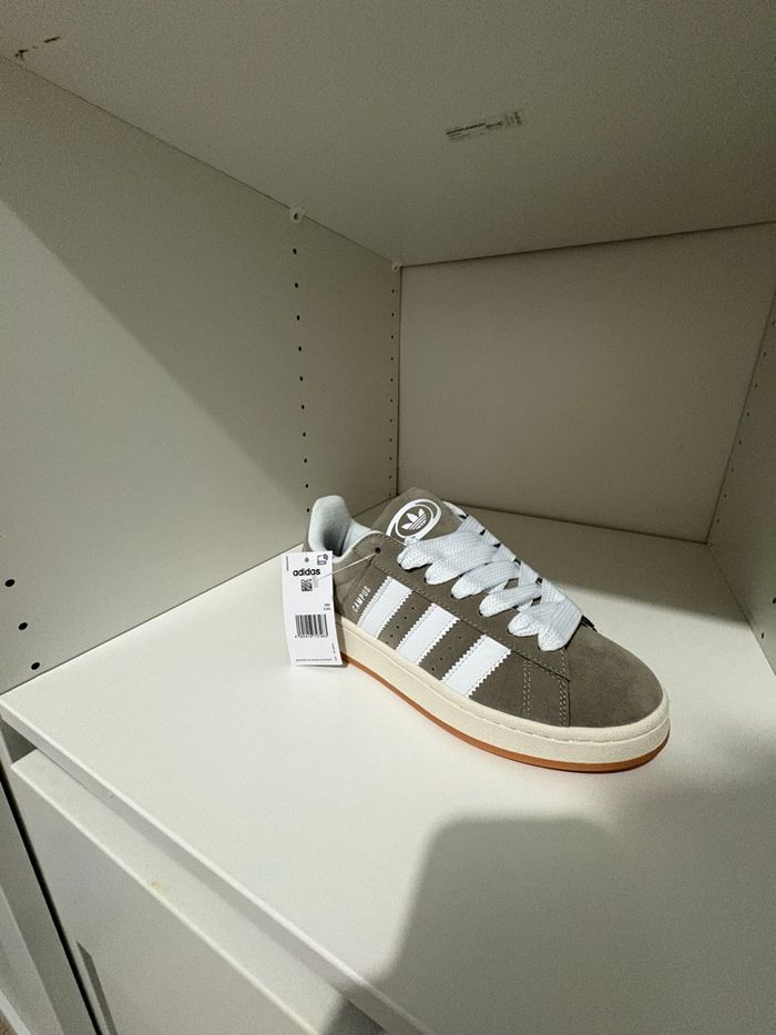 Campus 00s taille 40 - photo numéro 5
