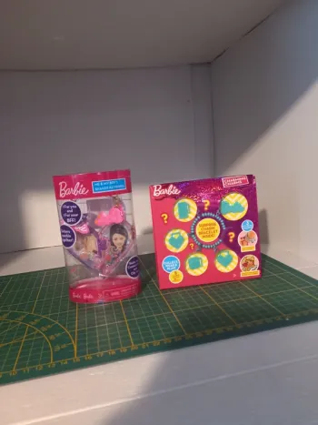 Barbie blonde porte-clés et bracelet