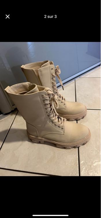 Vends bottines beige semelles crantée
