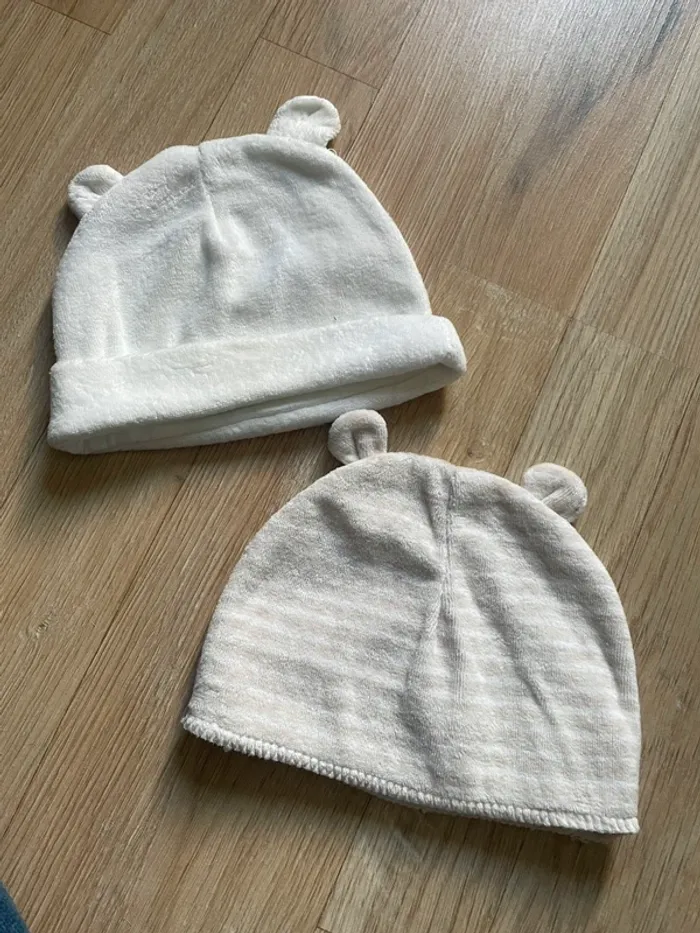 Lot 2 bonnets bébé