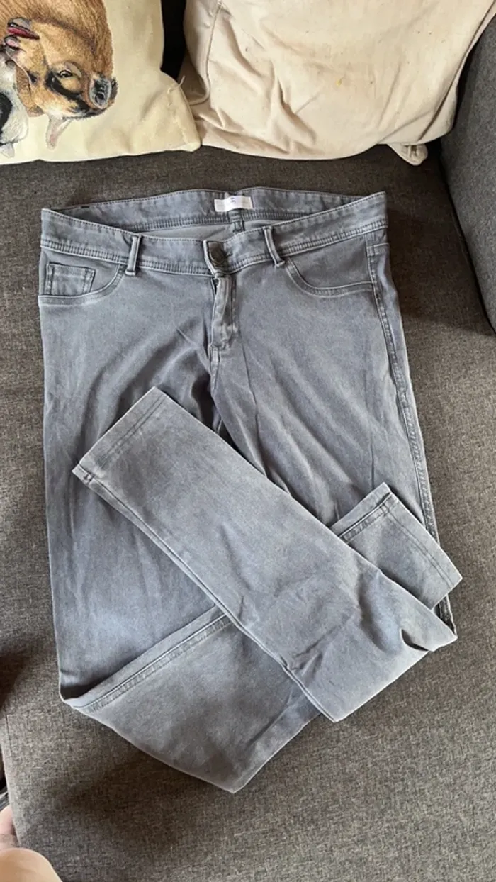 Jean gris