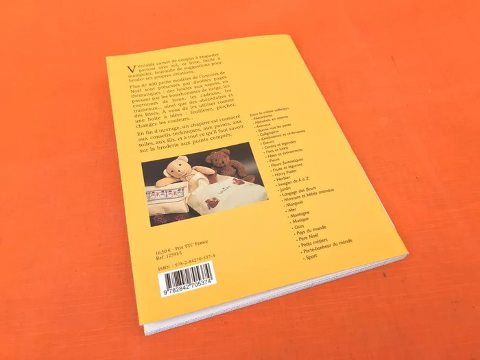 Aurelia Cérulei Noël Plus de 400 motifs à broder au point de croix - photo numéro 7