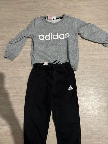 Ensemble adidas 18-24 mois