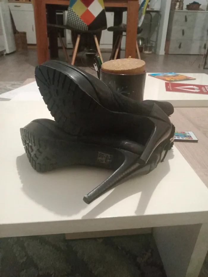 Paire de bottines fourrées - photo numéro 9