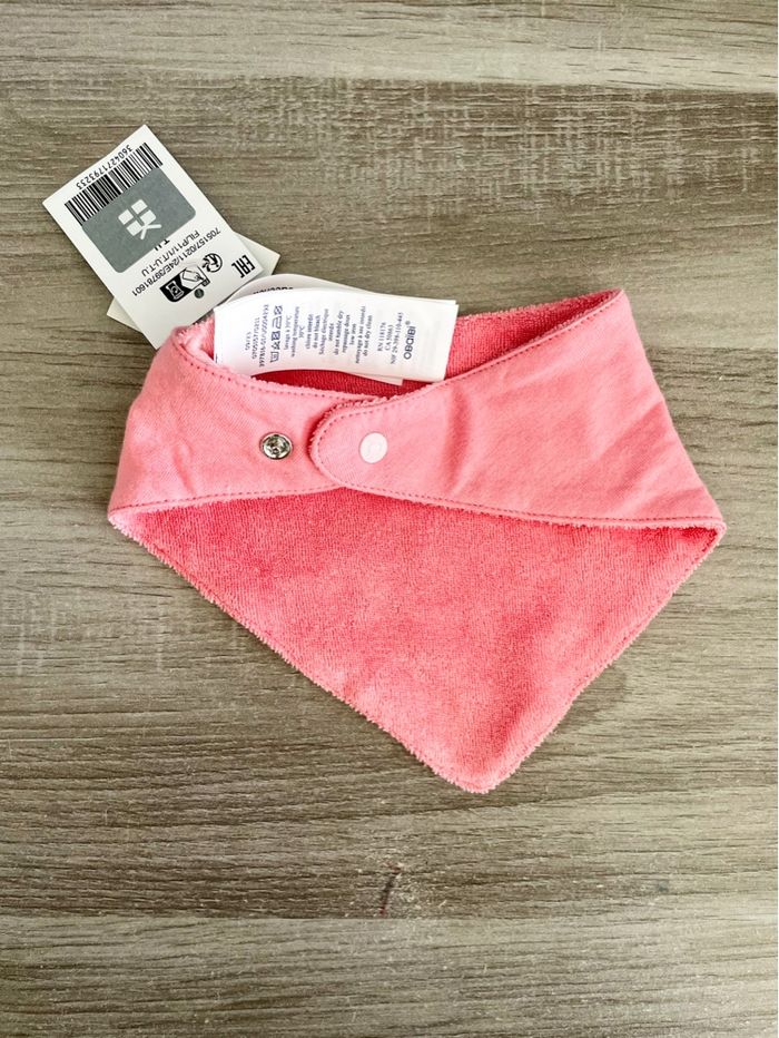 Bavoir bandana rose Obaïbi - photo numéro 4