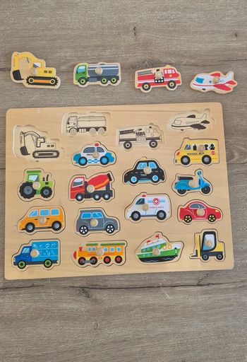 Grand puzzle véhicules à encastrer