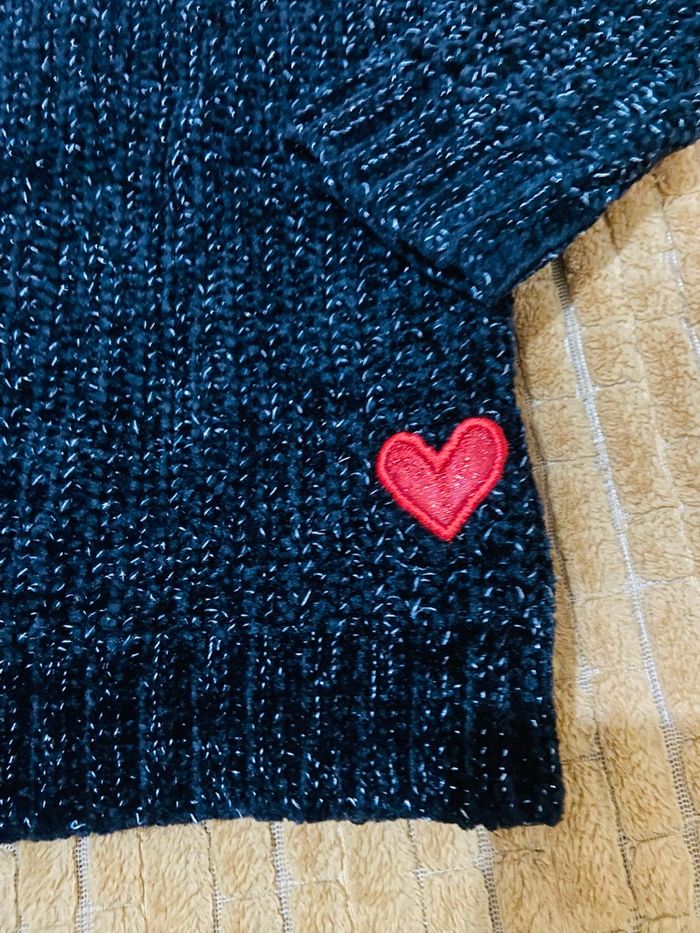 Pull noir - photo numéro 2