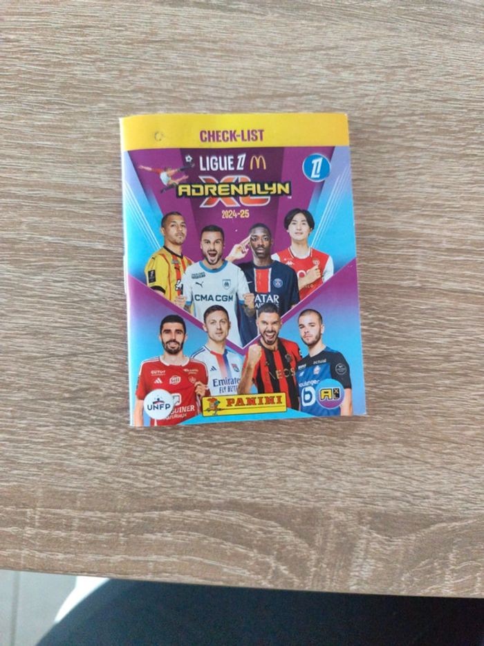 Échange : Carte ligue 1 Adrenalyn XL Panini