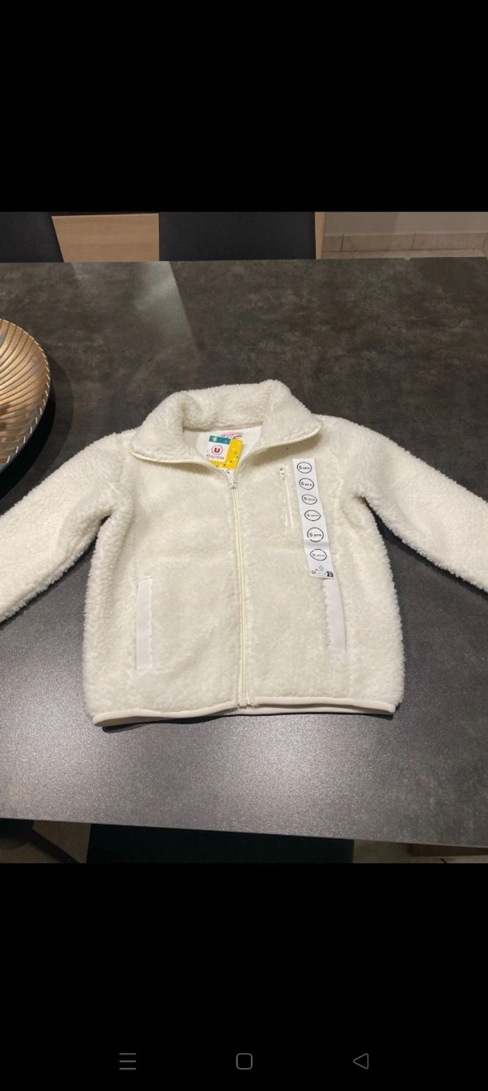 Veste polaire 5 ans neuf