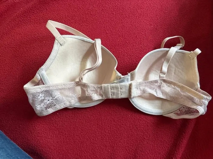 Soutien gorge avec dentelle - photo numéro 3