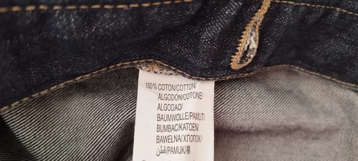 Veste en Jean avec poches Kiabi. Très bon état. Taille 12 ans - photo numéro 10