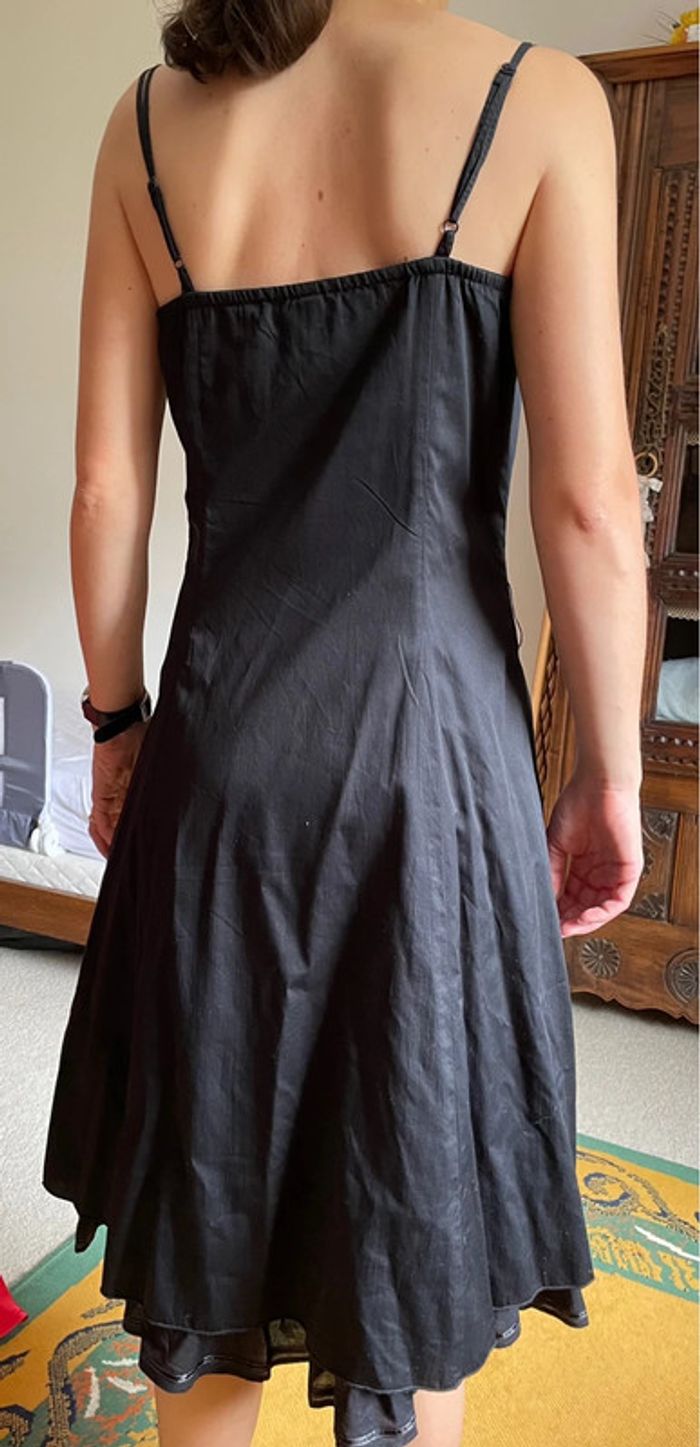 Robe noire 38 - photo numéro 2