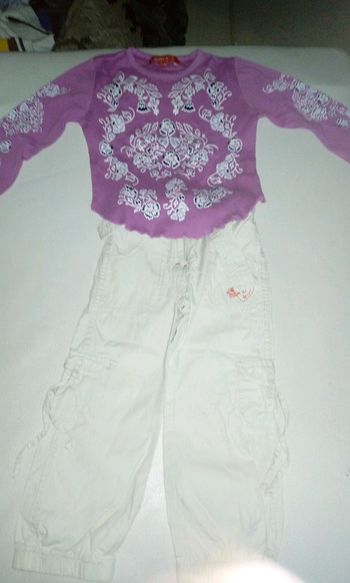 Ensemble tee shirt manches longues plus pantalon