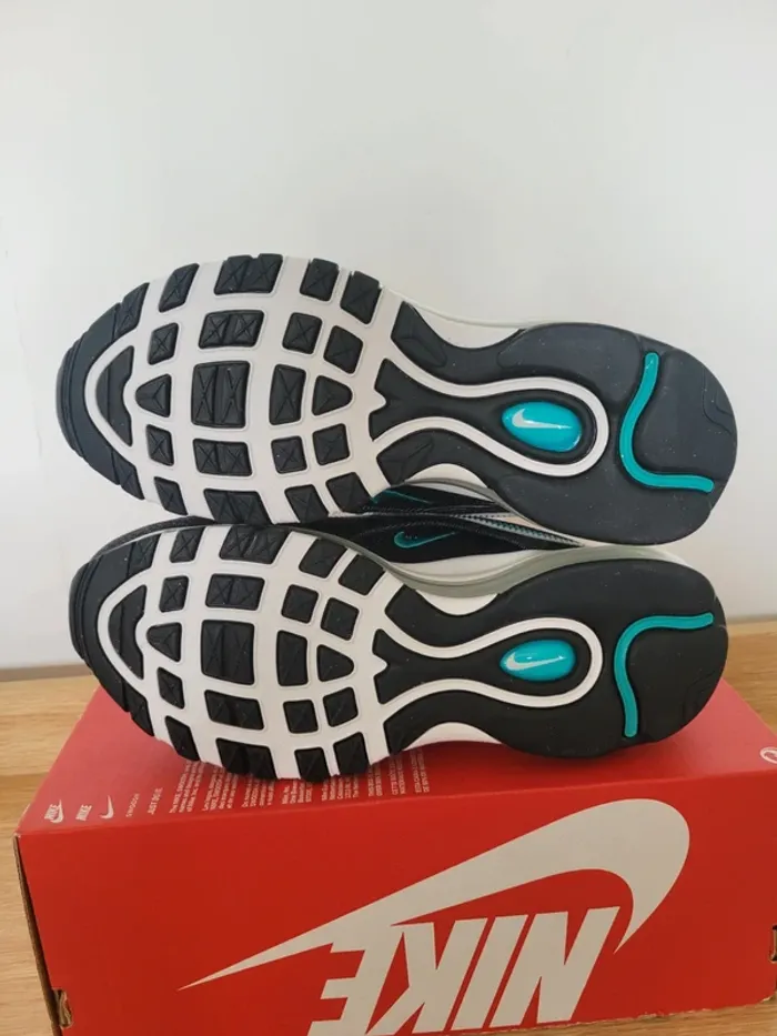 Nike Air Max 97 T38,5 GS 100% Authentique - photo numéro 10