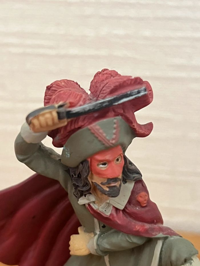 Figurine en résine 2011 Tintin rackham - photo numéro 4