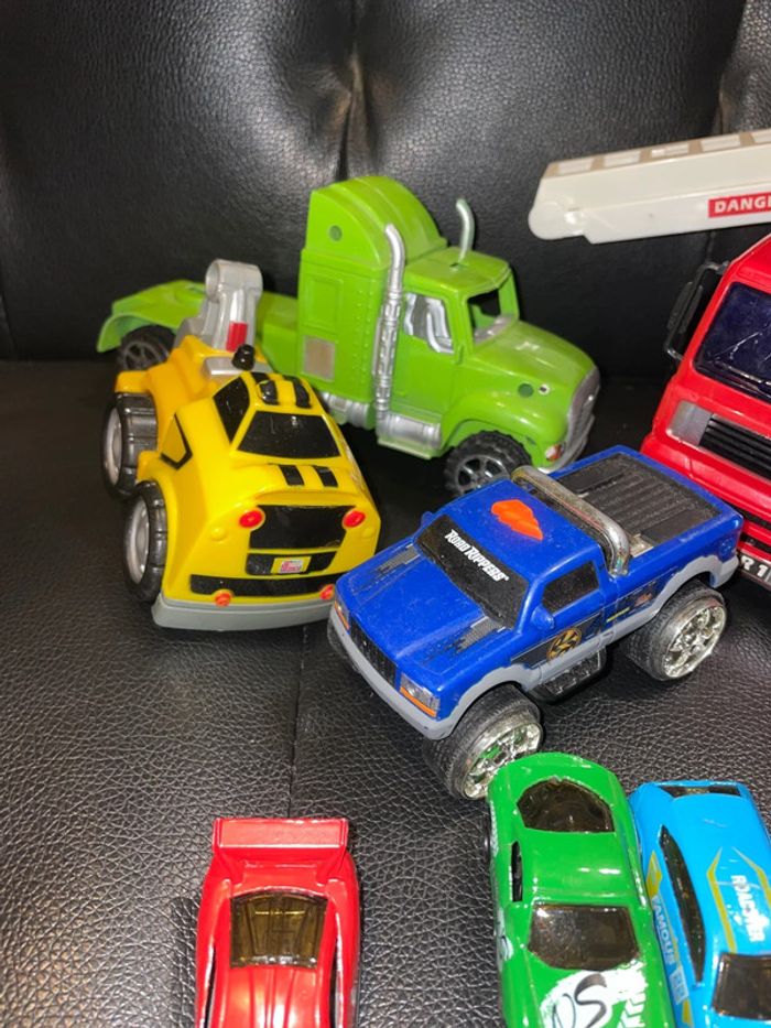 Énorme lot de voitures - photo numéro 6