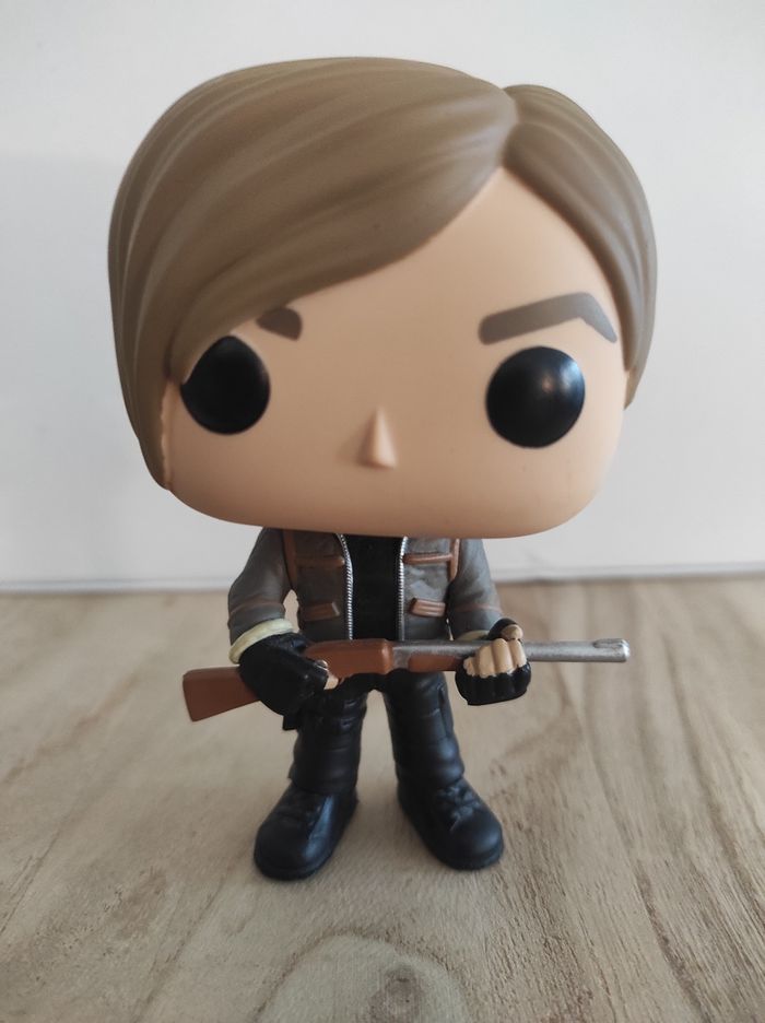 Figurine Funko pop Leon S Kennedy 156 SANS boîte ( Resident Evil )