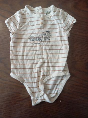 Body manches courtes kiabi 6mois "my little family"
