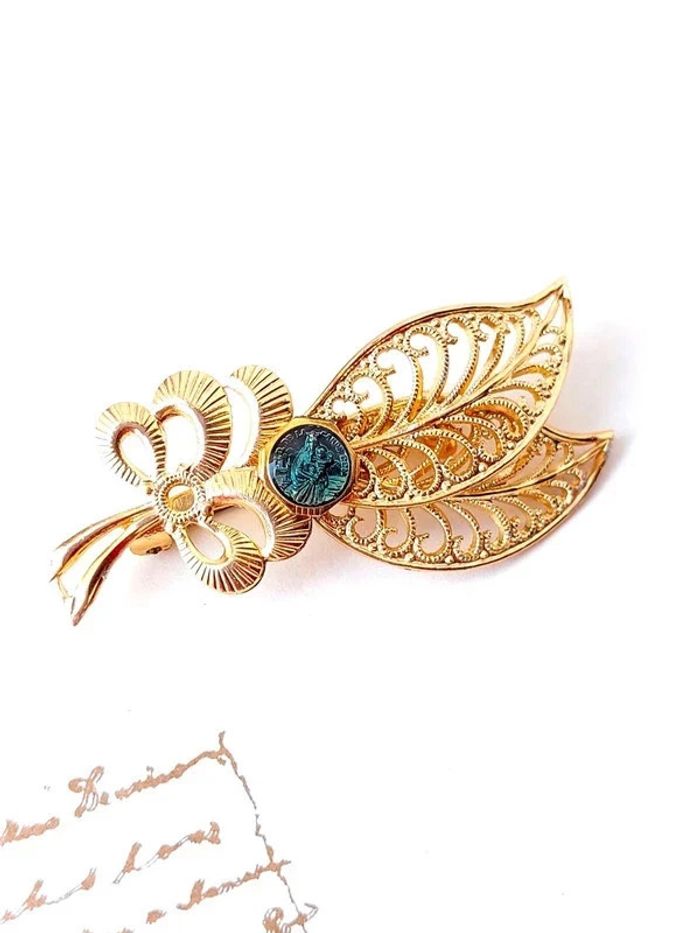 Magnifique broche religieuse doré, vintage - photo numéro 3