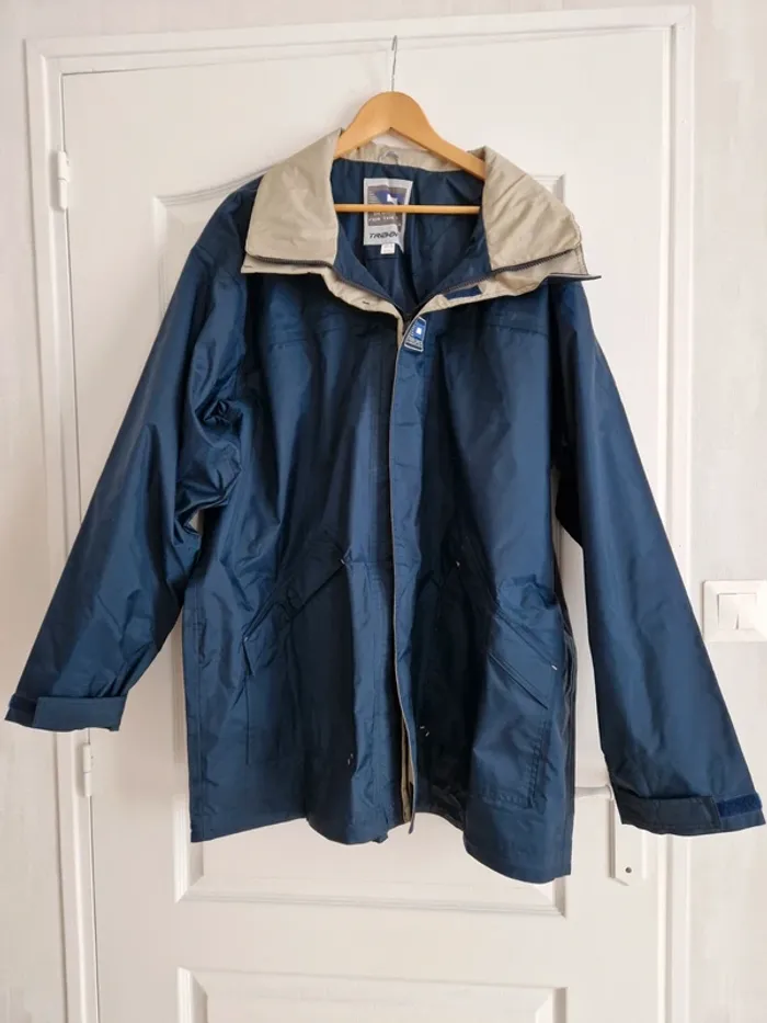 Coupe vent bleu marine