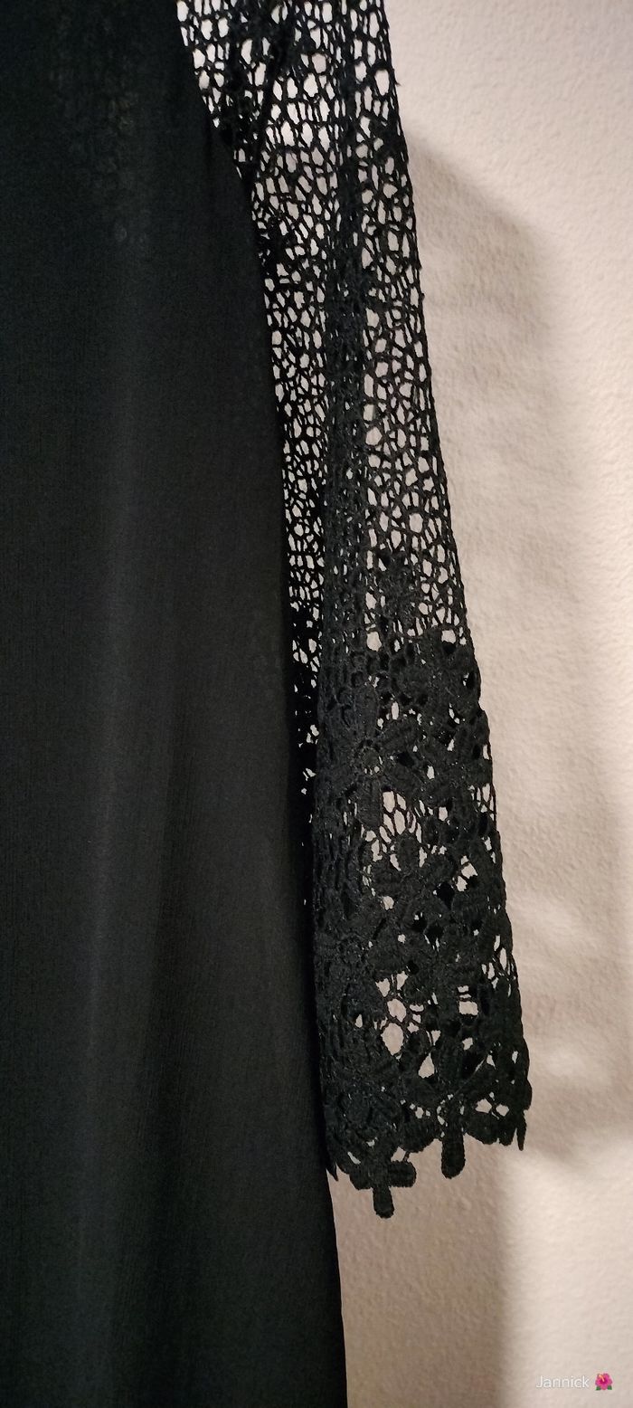 Robe noire - photo numéro 3