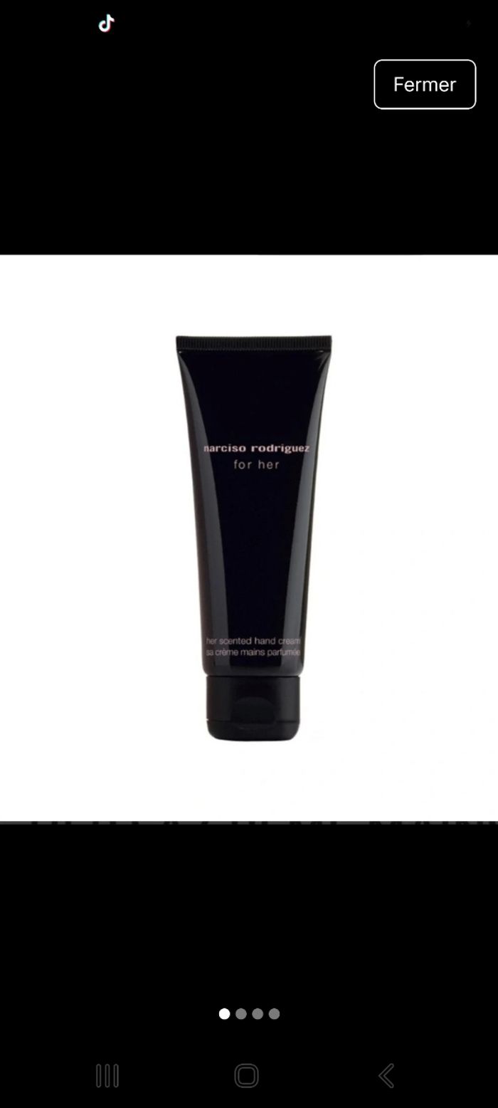 Creme pour les mains parfumée narciso Rodriguez.